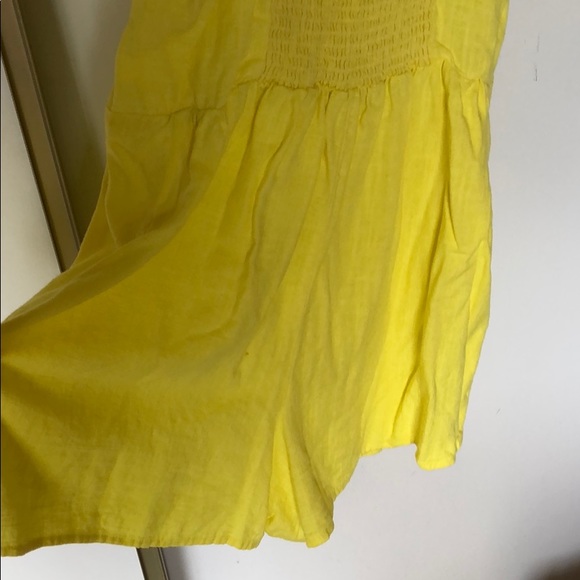 Bright yellow romper. Size small - Picture 7 of 9